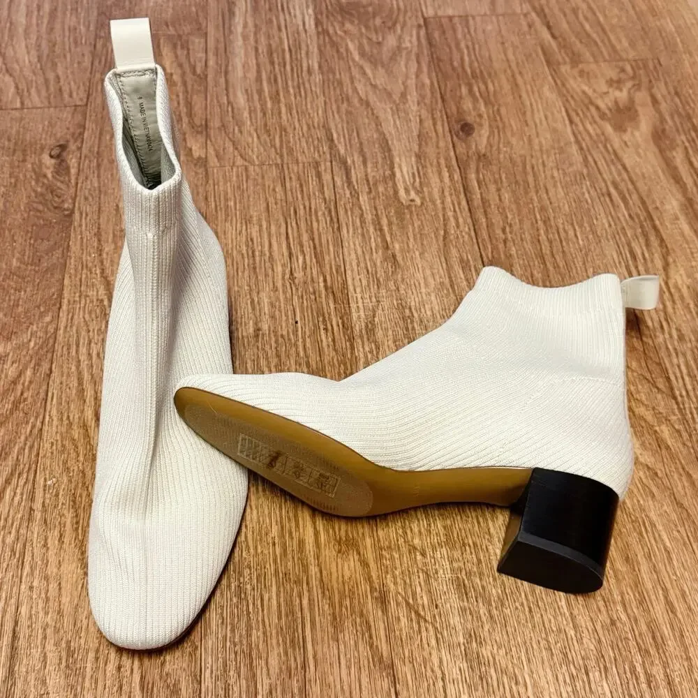 Everlane The Glove Boot in Bone Size 9